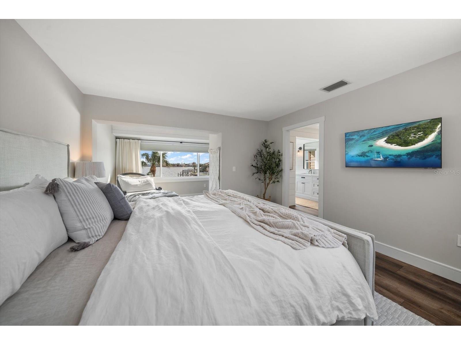 165 Marina Del Rey Court Clearwater Beach FL 33767 TB8489526 image7