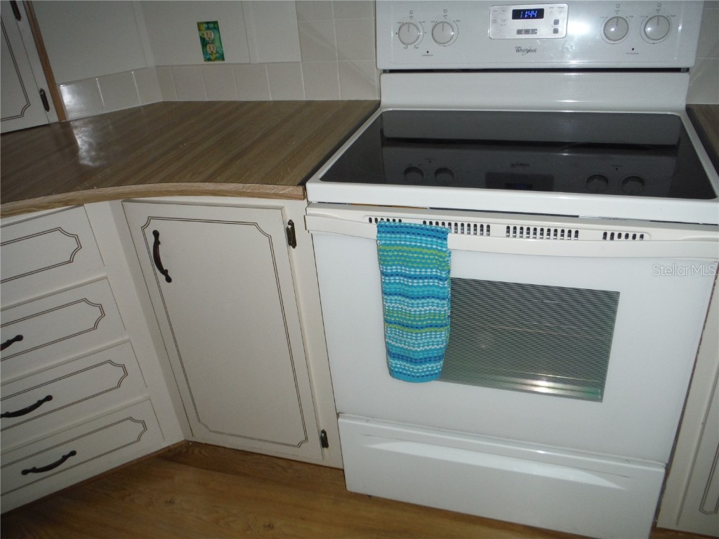 165 Pinewood Terrace #108 Safety Harbor FL 34695 TB8421819 image10