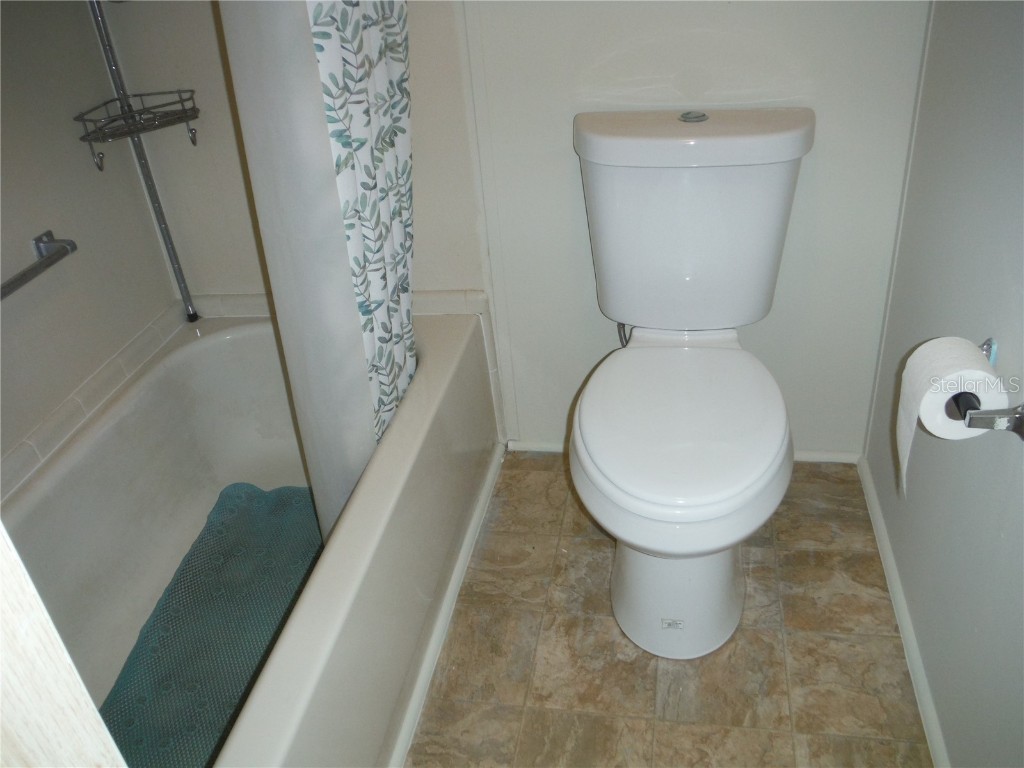 165 Pinewood Terrace #108 Safety Harbor FL 34695 TB8421819 image27