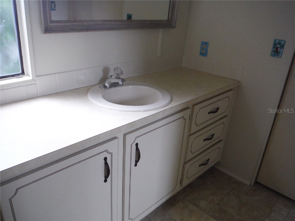 165 Pinewood Terrace #108 Safety Harbor FL 34695 TB8421819 image31