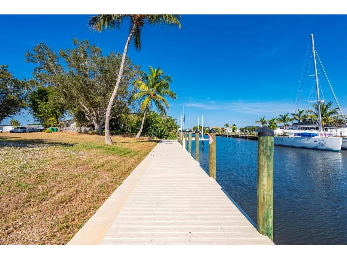 165 Small Street SE Port Charlotte FL 33952 C7518745 image6