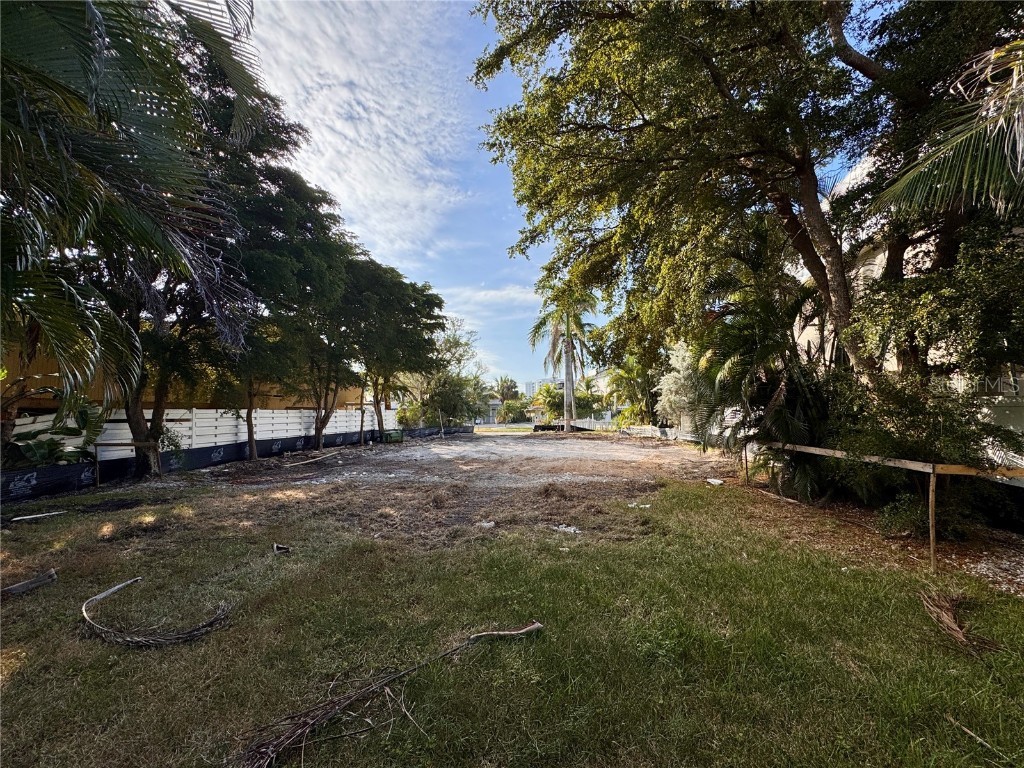 165 Tyler Drive Sarasota FL 34236 A4662203 image10