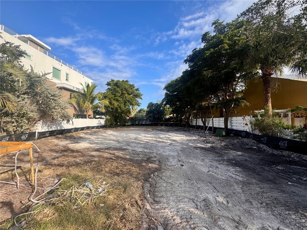 165 Tyler Drive Sarasota FL 34236 A4662203 image14