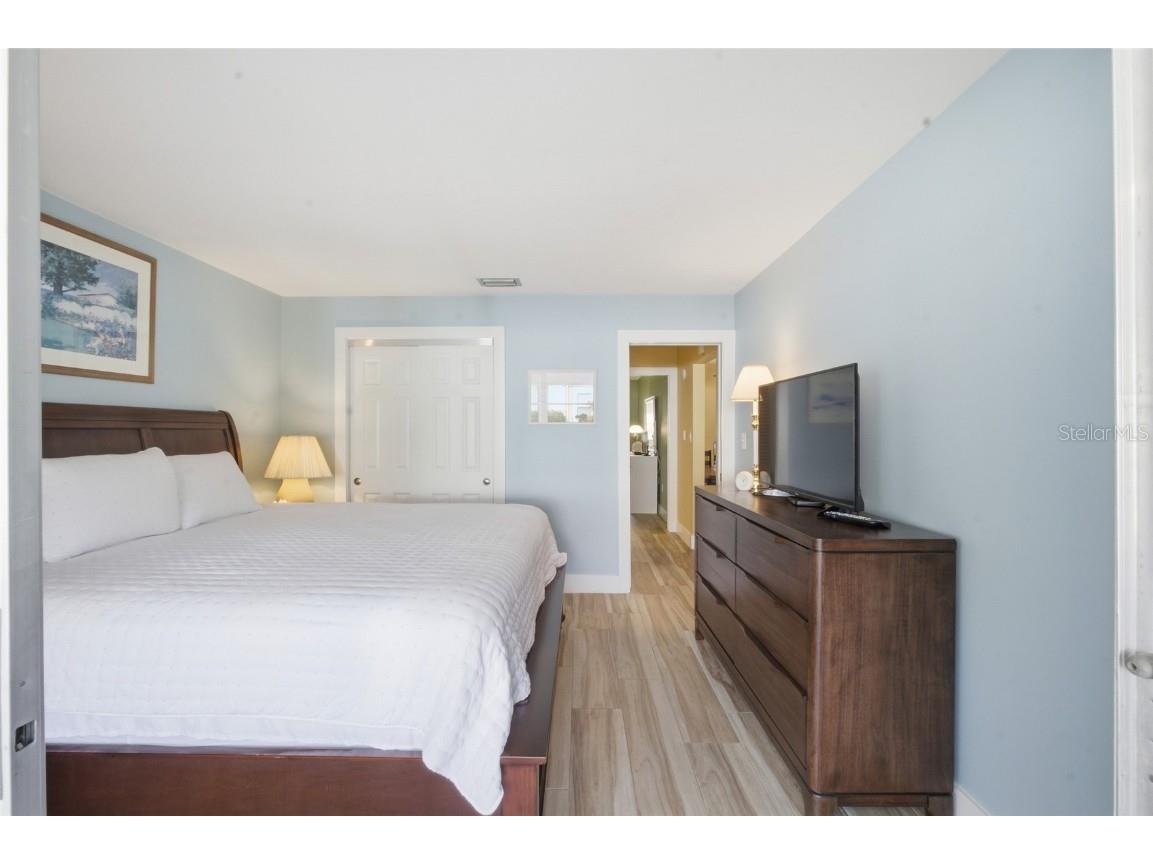 165 Vista Hermosa Circle #24A Sarasota FL 34242 N6141789 image15