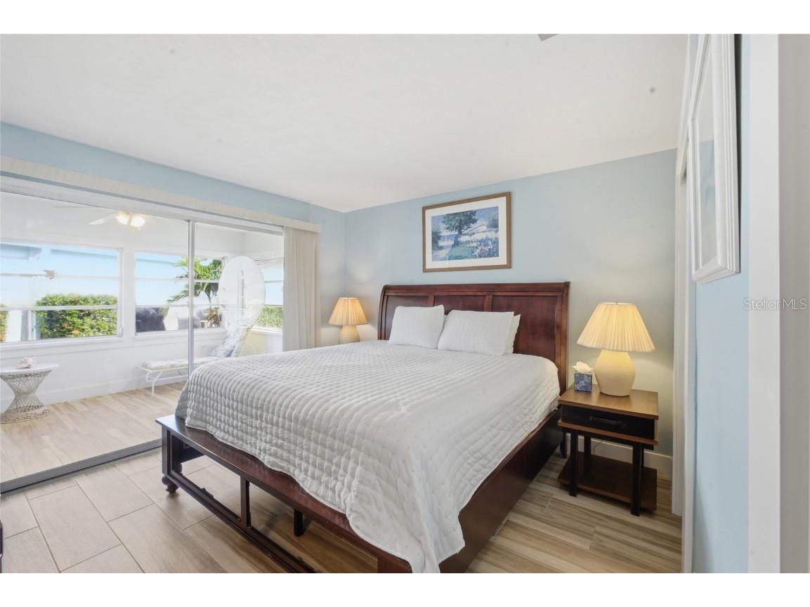 165 Vista Hermosa Circle #24A Sarasota FL 34242 N6141789 image16