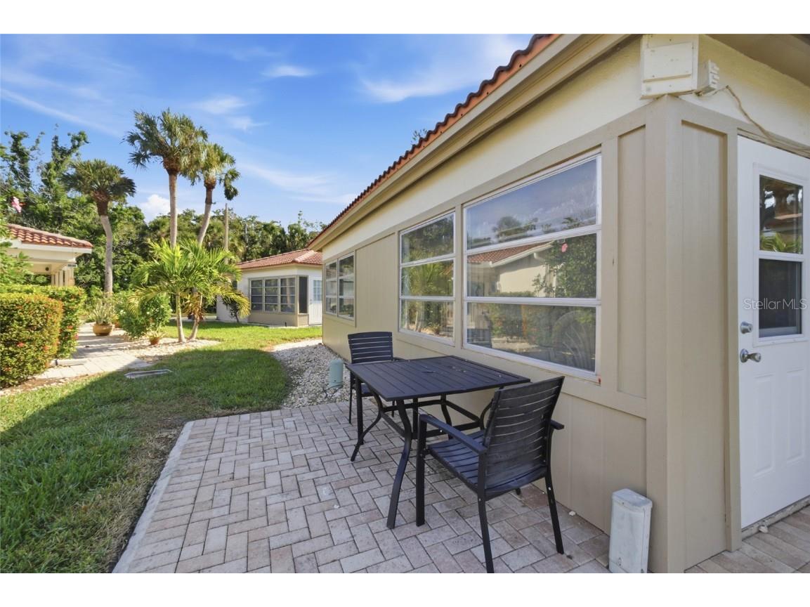 165 Vista Hermosa Circle #24A Sarasota FL 34242 N6141789 image23