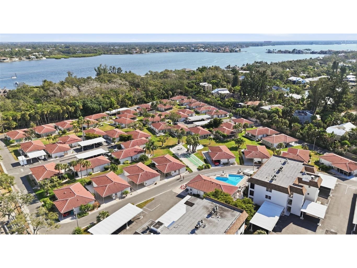 165 Vista Hermosa Circle #24A Sarasota FL 34242 N6141789 image30