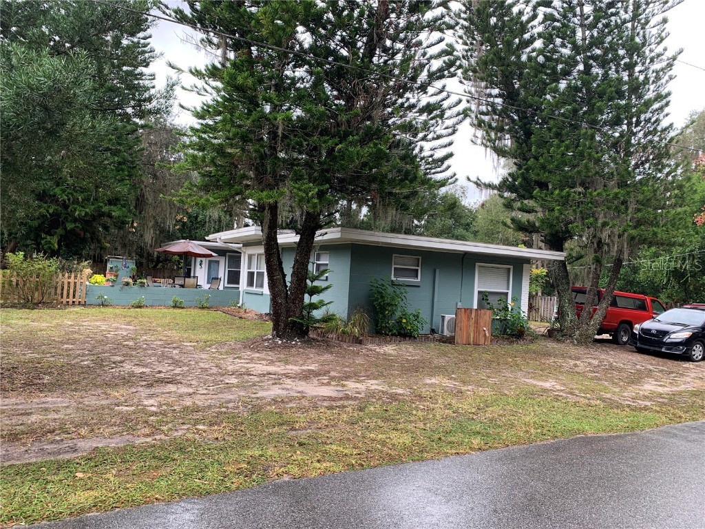 165 W Main Street, Geneva, FL, 32732 | MLS: O5987010 | Edina Realty