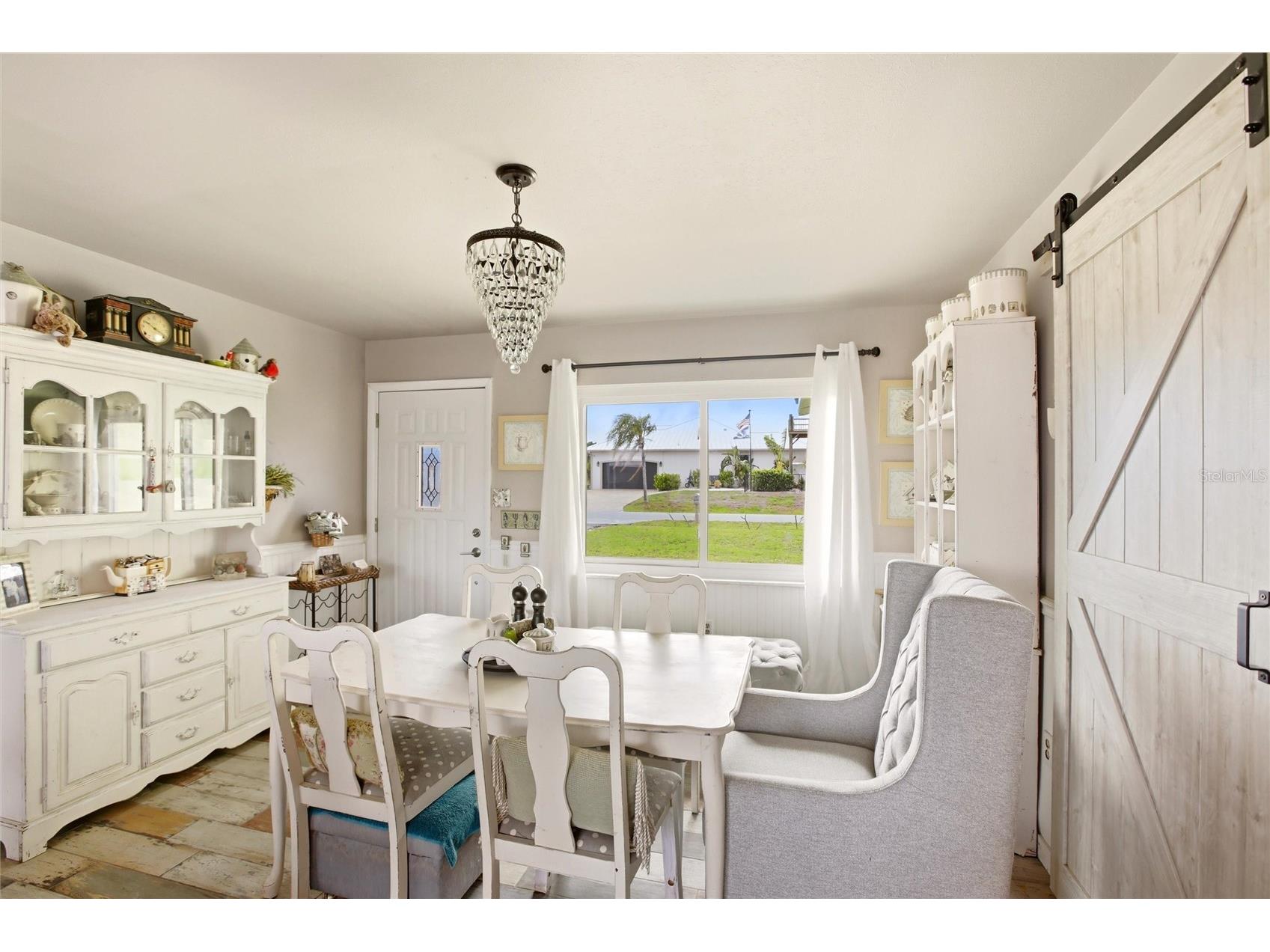165 W Tarpon Boulevard NW Port Charlotte FL 33952 C7524582 image12