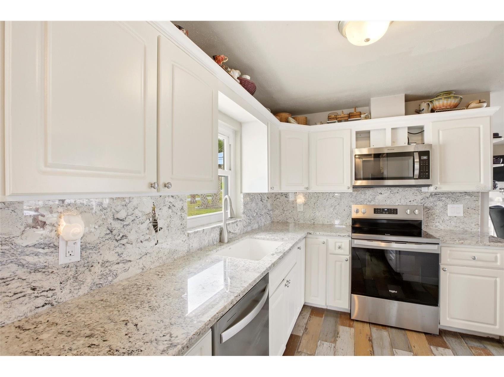 165 W Tarpon Boulevard NW Port Charlotte FL 33952 C7524582 image17