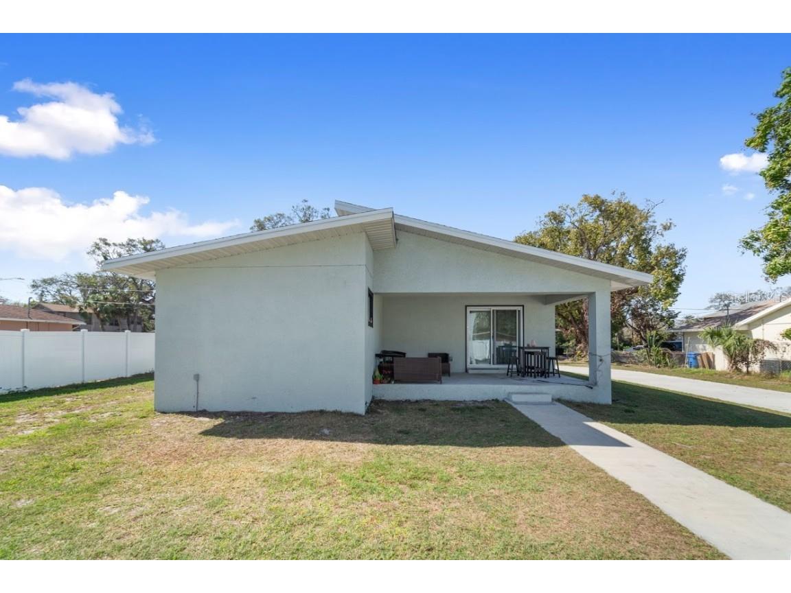 1650 14th Street S Saint Petersburg FL 33705 A4665529 image16