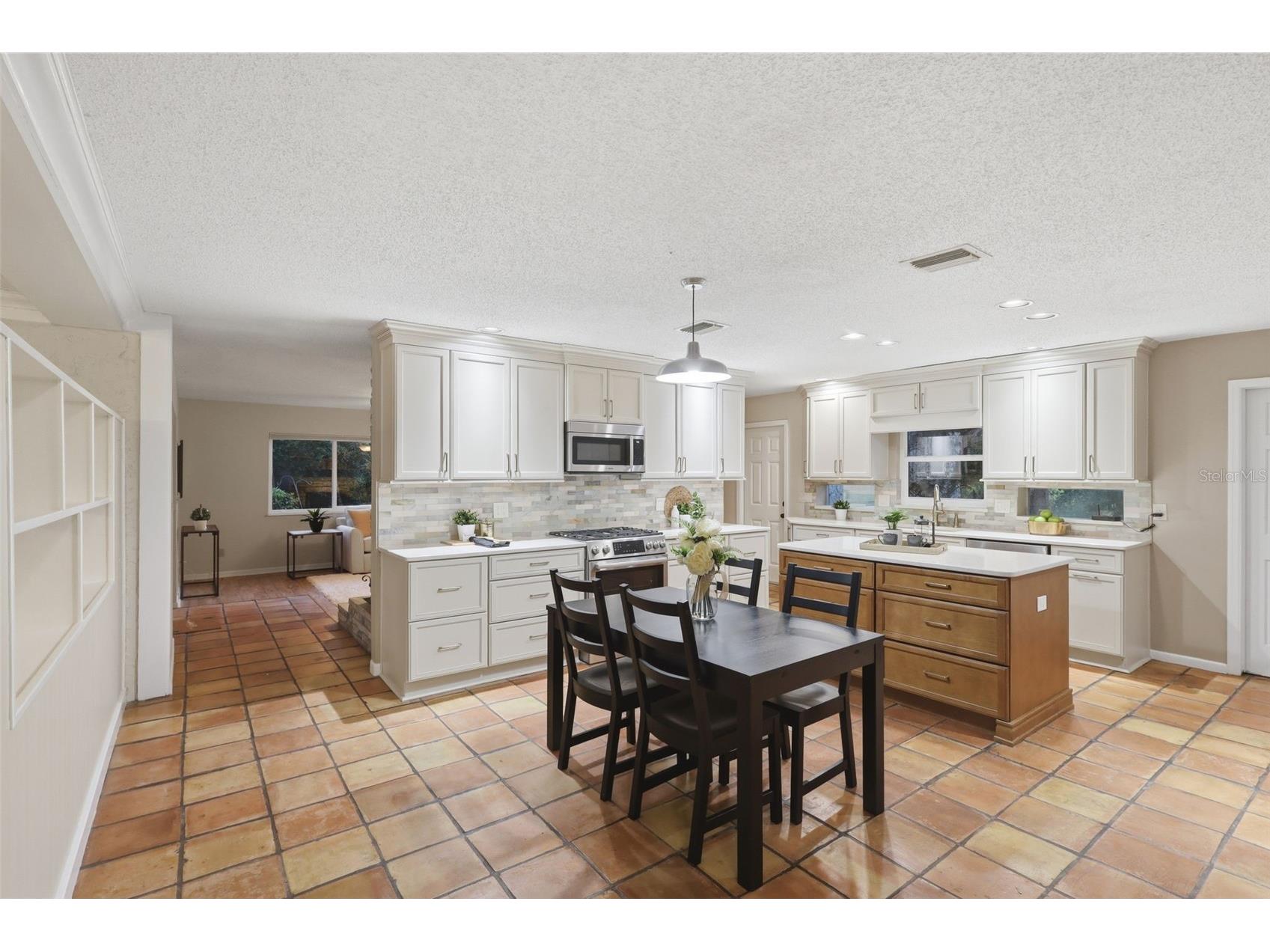 1650 E University Avenue Orange City FL 32763 V4948506 image32