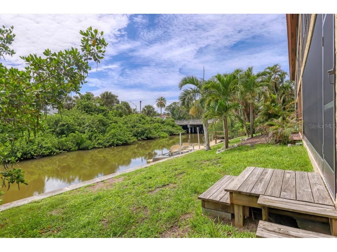 1650 Pine Tree Lane #105 Sarasota FL 34236 - HUDSON BAYOU A4657196 image21