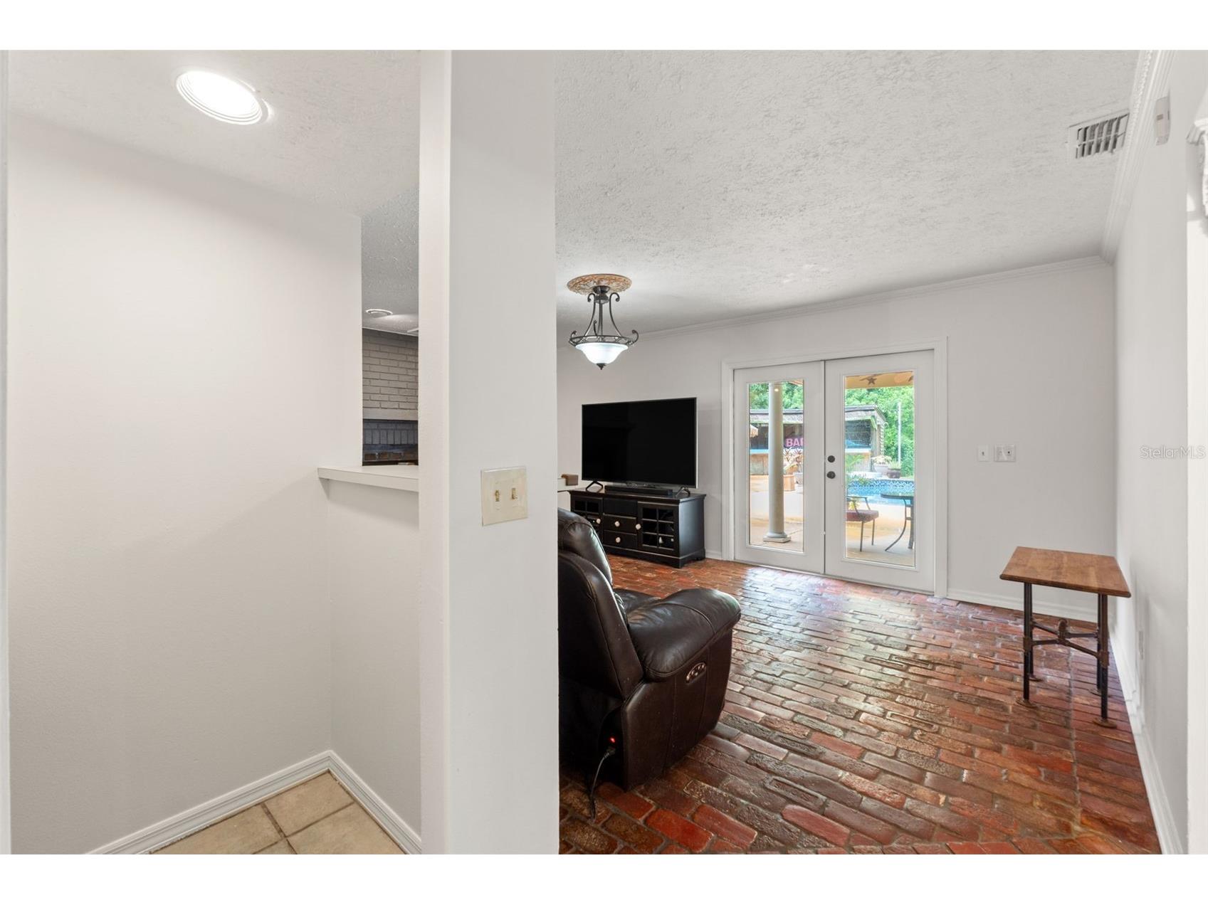 16502 E Course Drive Tampa FL 33624 W7878503 image23