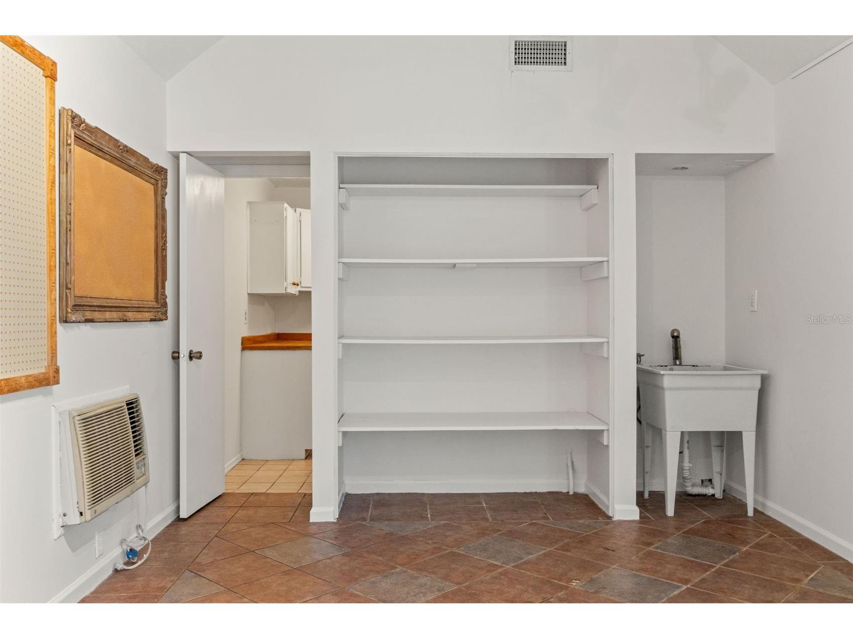 16502 E Course Drive Tampa FL 33624 W7878503 image28