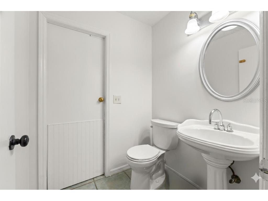 16502 E Course Drive Tampa FL 33624 W7878503 image4