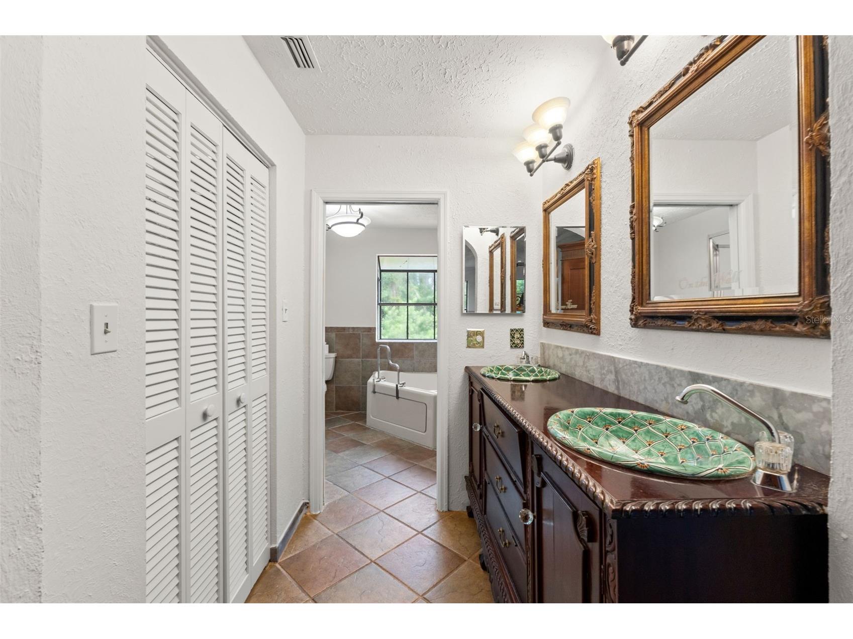 16502 E Course Drive Tampa FL 33624 W7878503 image41