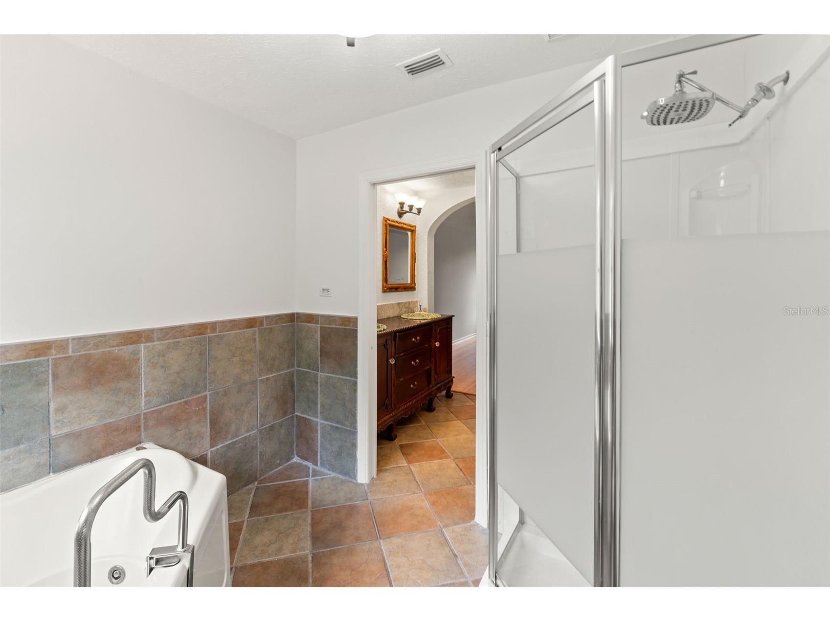 16502 E Course Drive Tampa FL 33624 W7878503 image44