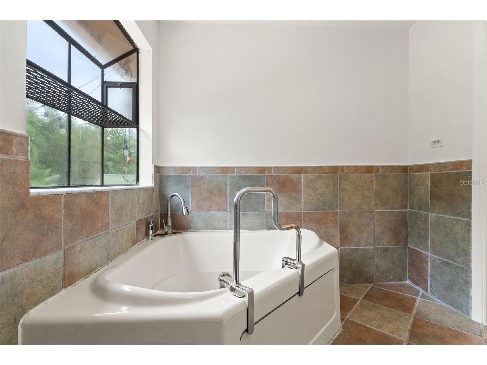 16502 E Course Drive Tampa FL 33624 W7878503 image45