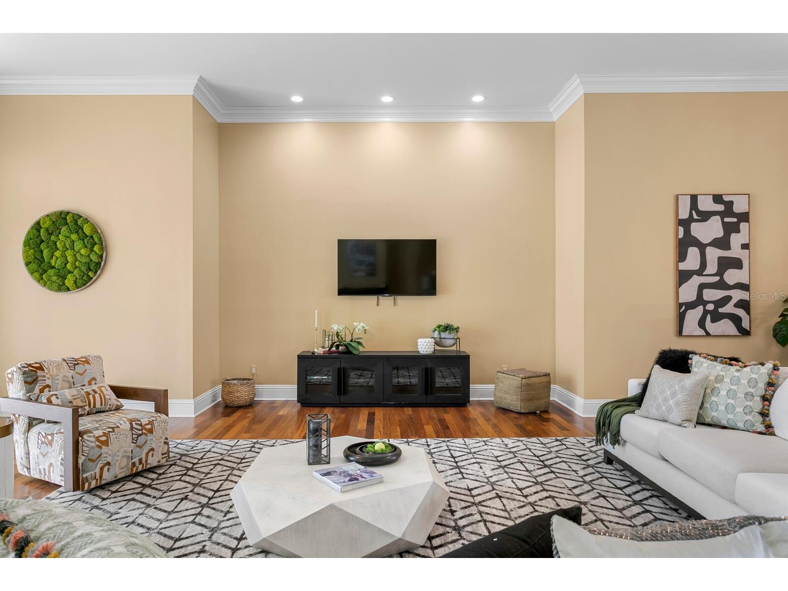 16504 Avila Boulevard Tampa FL 33613 TB8485075 image13