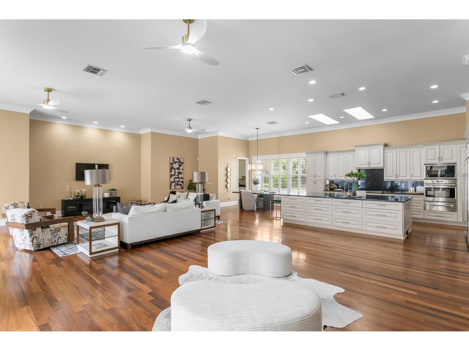 16504 Avila Boulevard Tampa FL 33613 TB8485075 image18