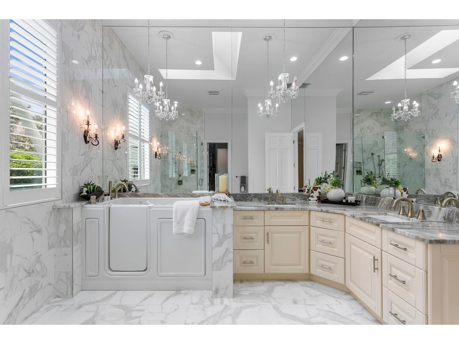 16504 Avila Boulevard Tampa FL 33613 TB8485075 image28