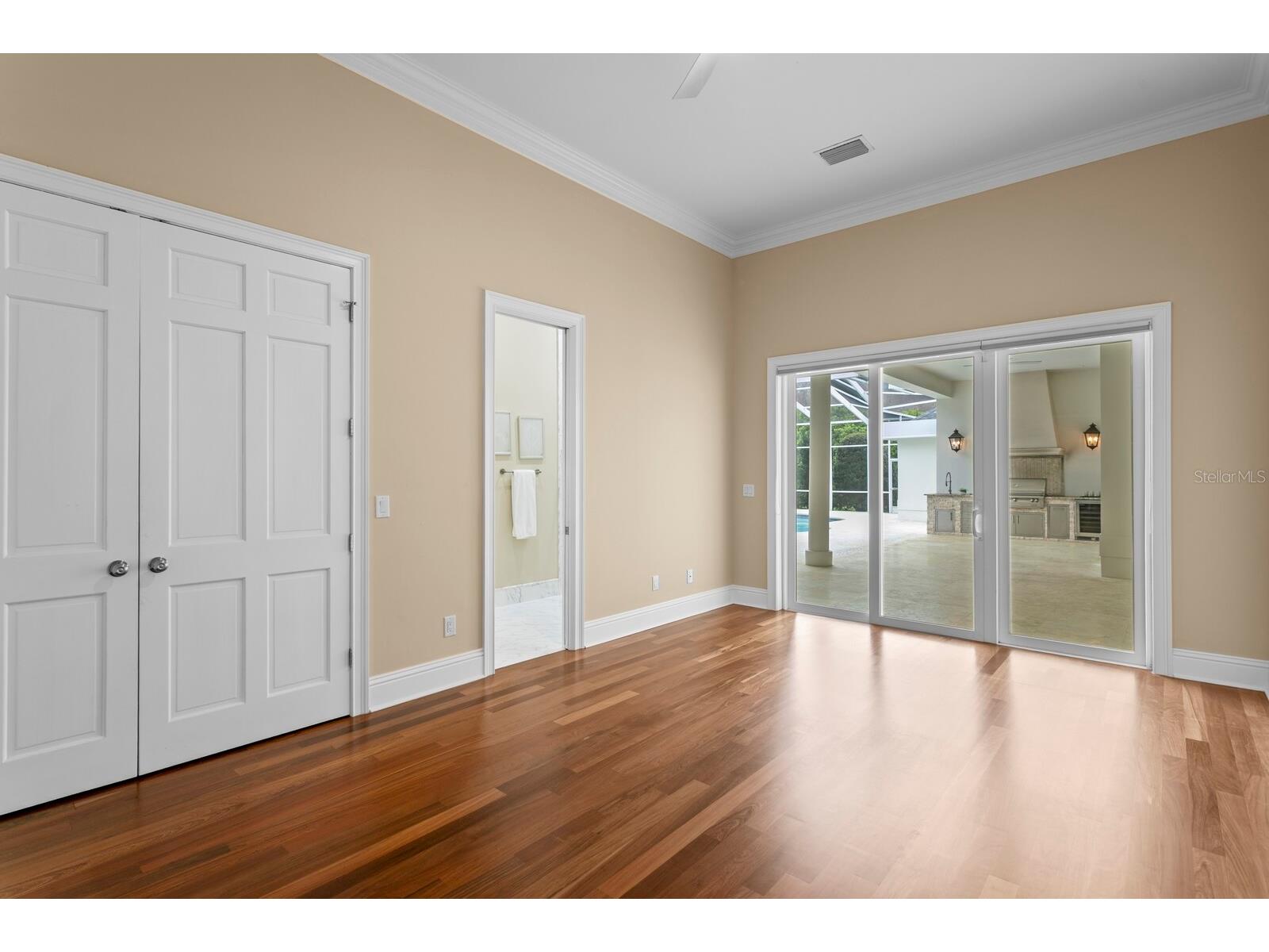 16504 Avila Boulevard Tampa FL 33613 TB8485075 image34