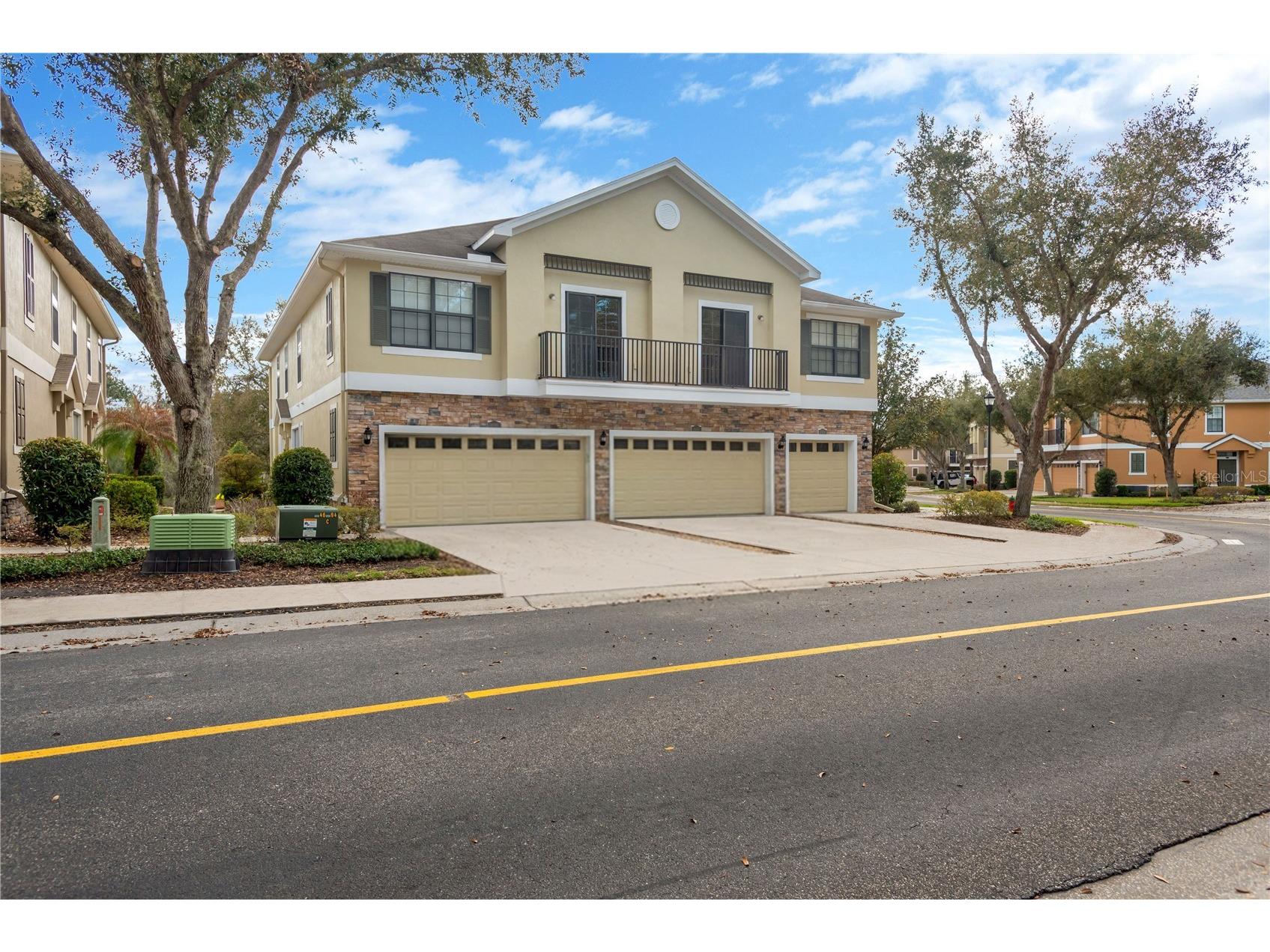 16505 Kingletridge Avenue Lithia FL 33547 TB8483473 image2