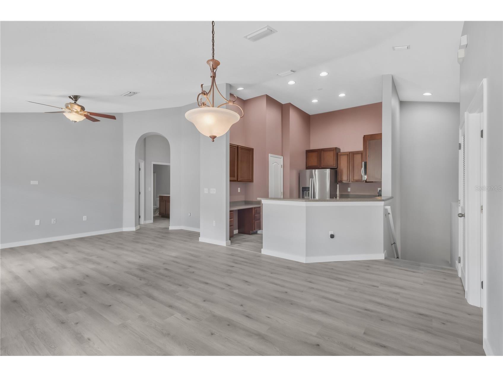 16505 Kingletridge Avenue Lithia FL 33547 TB8483473 image7
