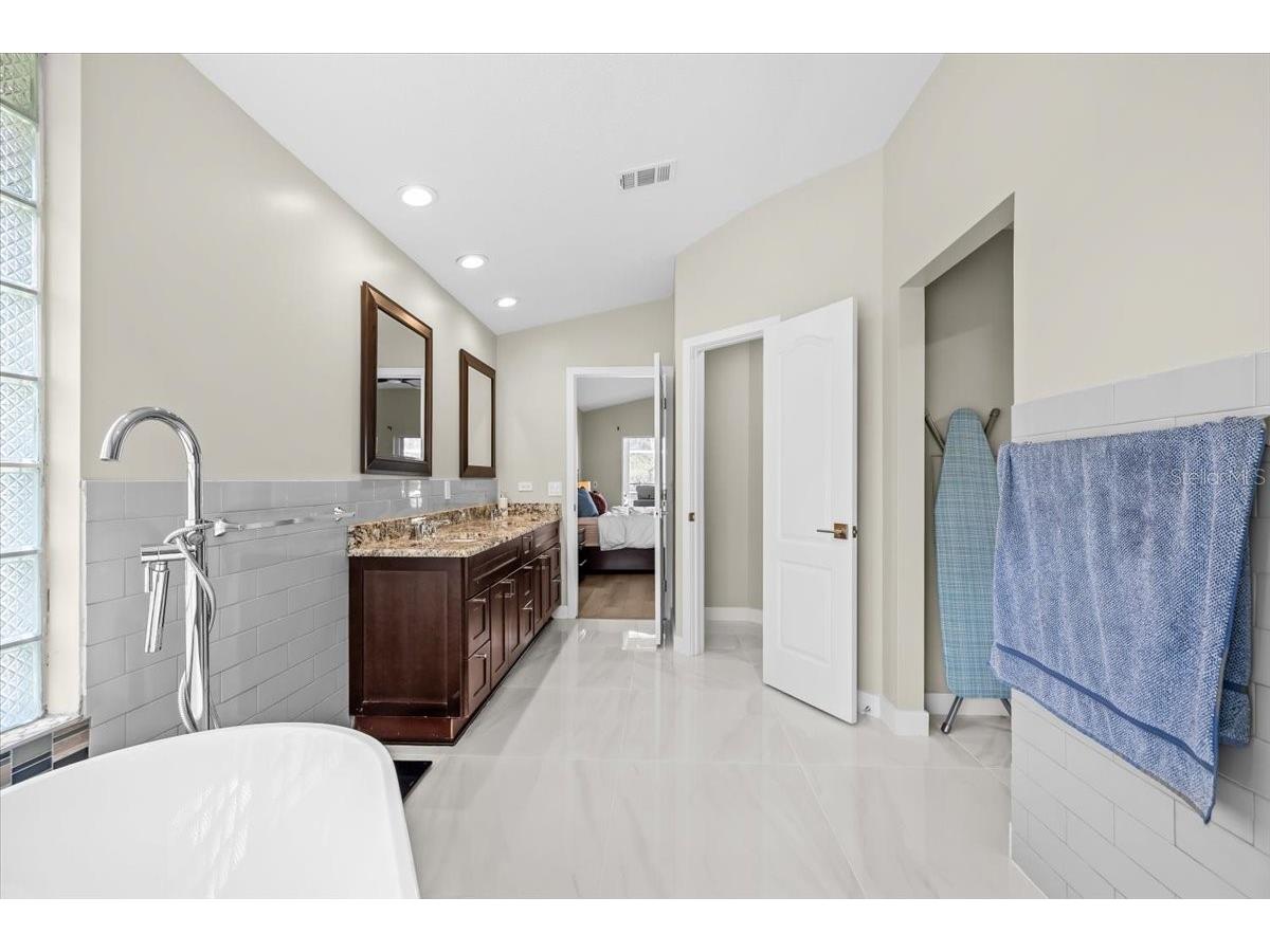 16506 Longleat Drive Lutz FL 33549 TB8477260 image38