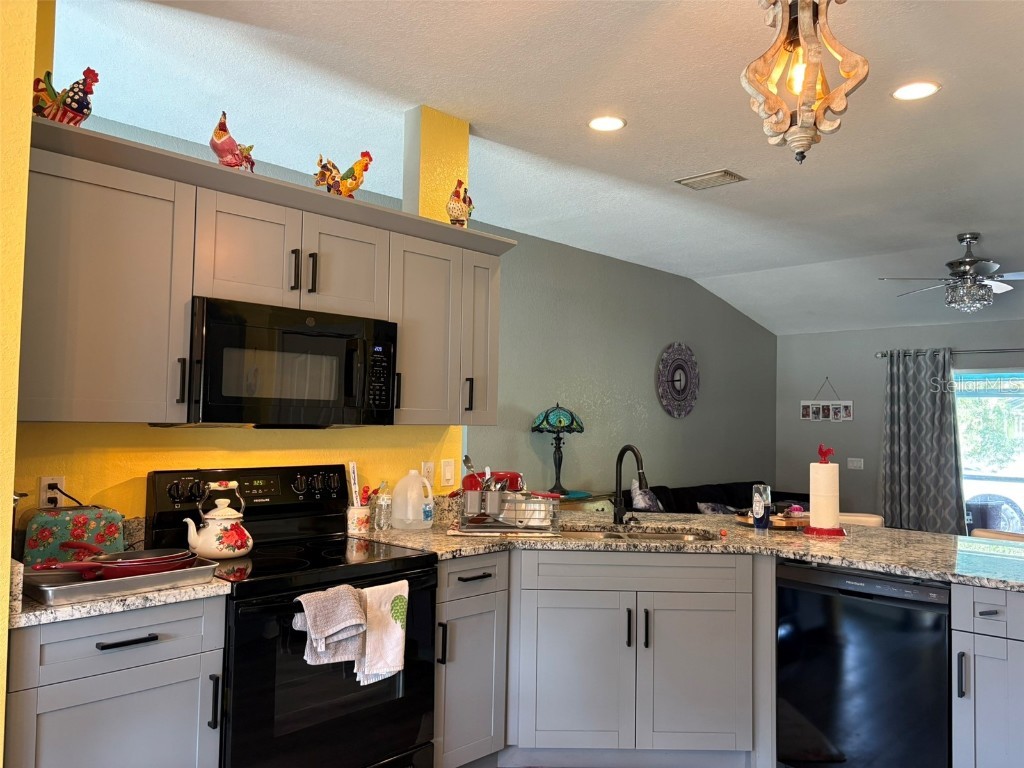 16507 Chamberlain Boulevard Port Charlotte FL 33954 D6144437 image2