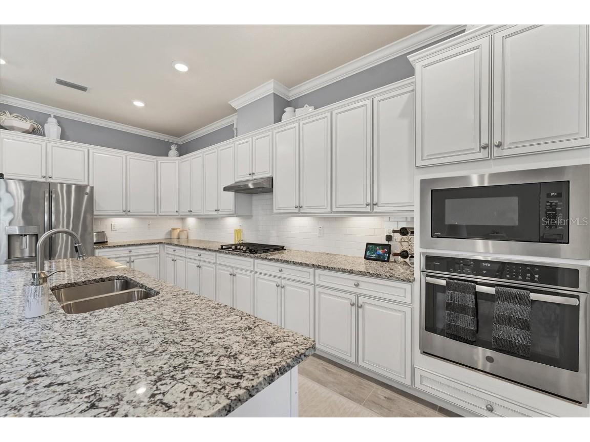 16508 Hillside Circle Bradenton FL 34202 A4661676 image12