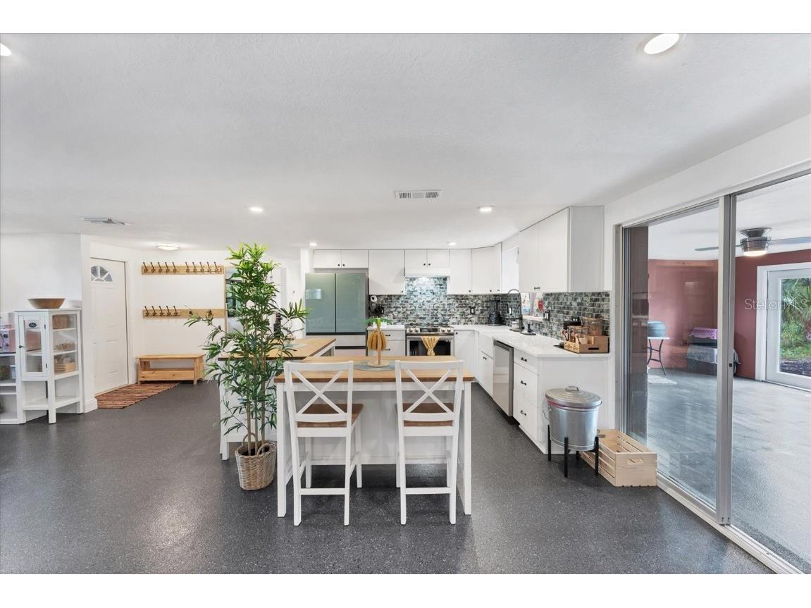 1651 Lakeview Place Englewood FL 34223 D6143973 image14