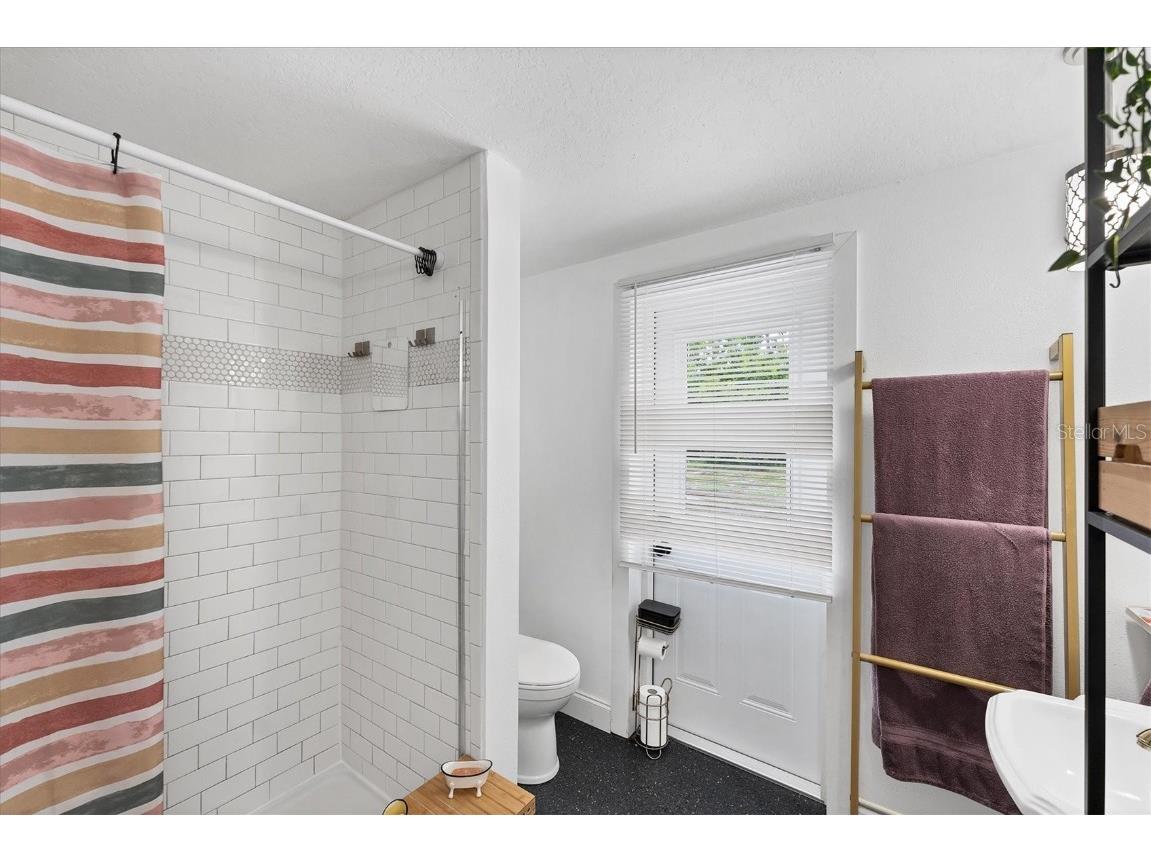 1651 Lakeview Place Englewood FL 34223 D6143973 image21