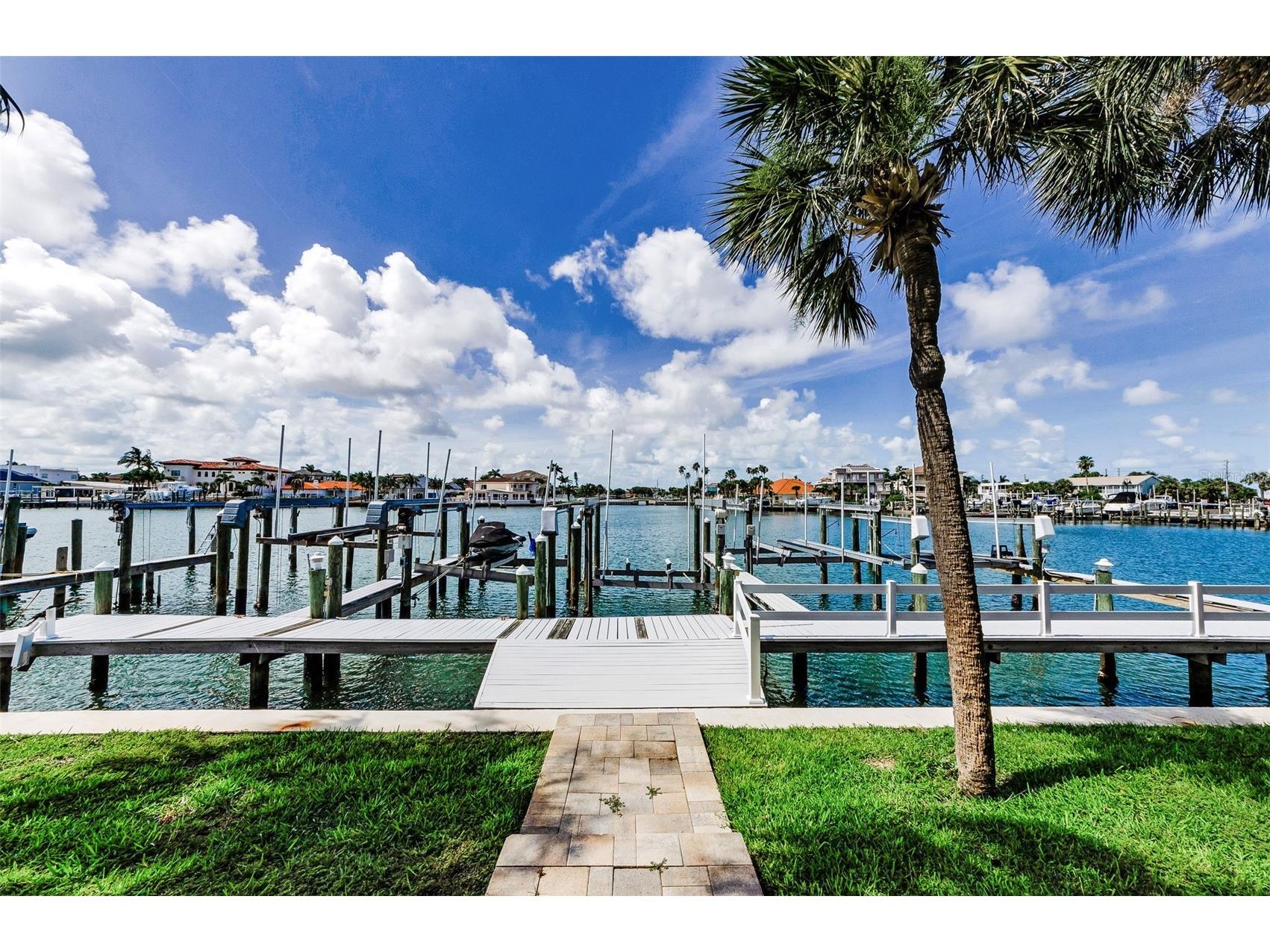 1651 Sand Key Estates Court #44 Clearwater Beach FL 33767 - INTRACOASTAL WATERWAY TB8452298 image77