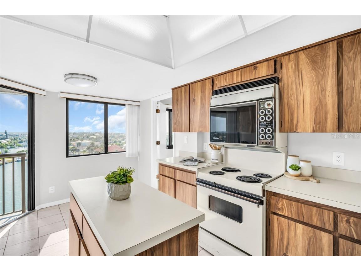 1651 Sand Key Estates Ct #74 Clearwater Beach FL 33767 - CLEARWATER HARBOR TB8455602 image20