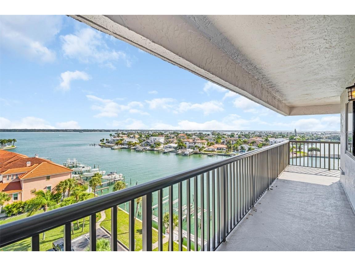 1651 Sand Key Estates Ct #74 Clearwater Beach FL 33767 - CLEARWATER HARBOR TB8455602 image4
