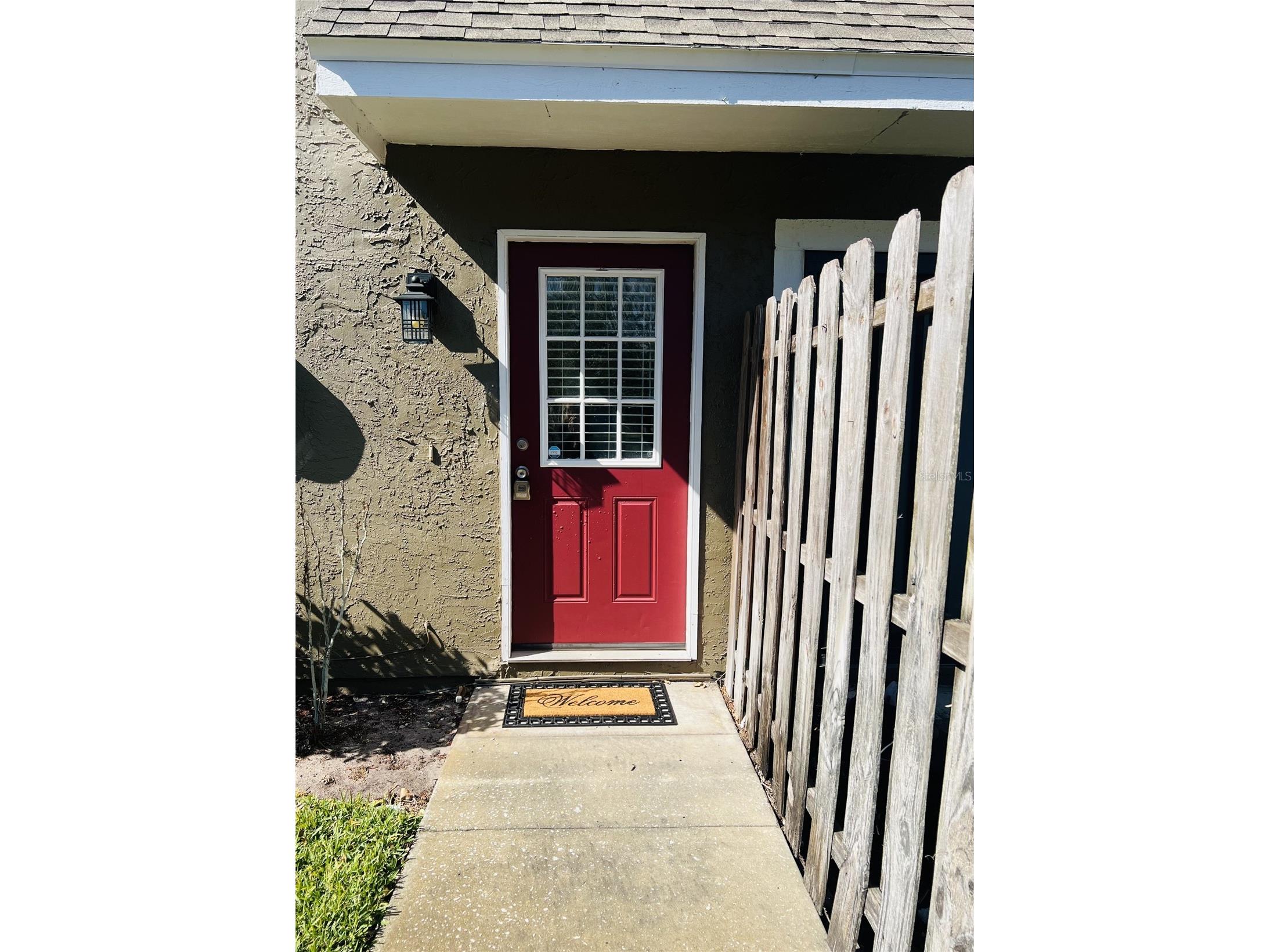 16513 Lake Brigadoon Cir Tampa FL 33618 TB8455627 image1