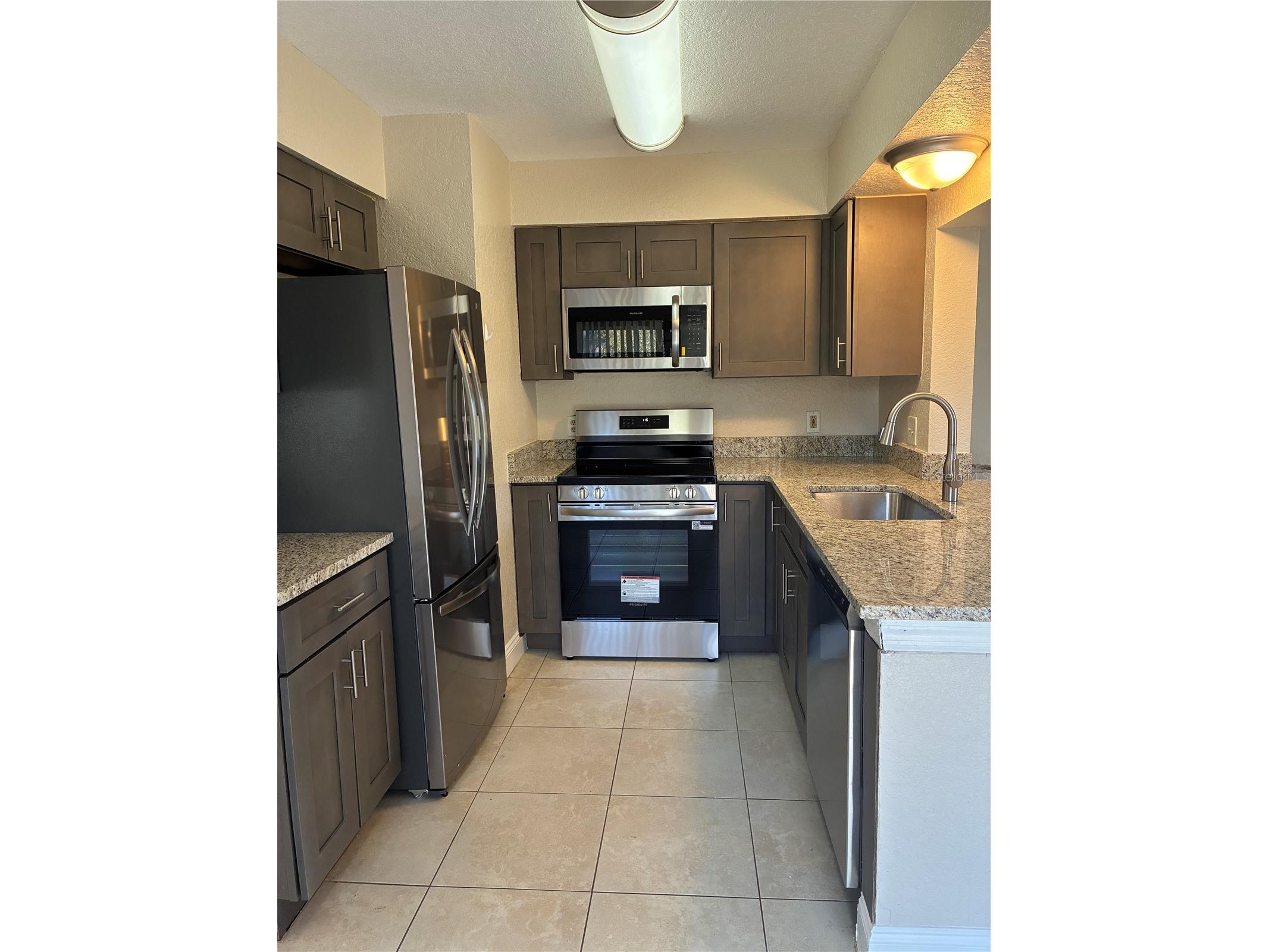 16513 Lake Brigadoon Cir Tampa FL 33618 TB8455627 image3