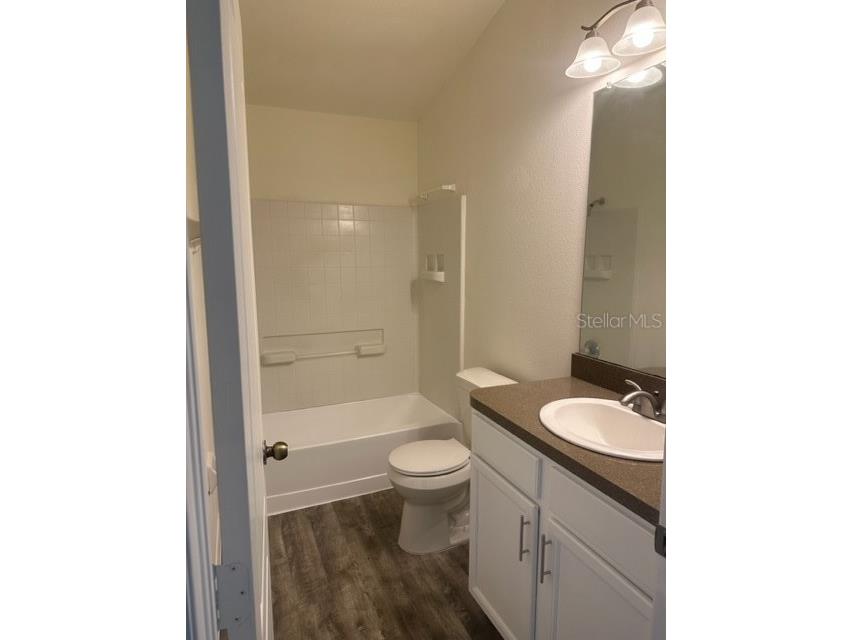 16517 Kingletridge Avenue Lithia FL 33547 TB8452594 image9