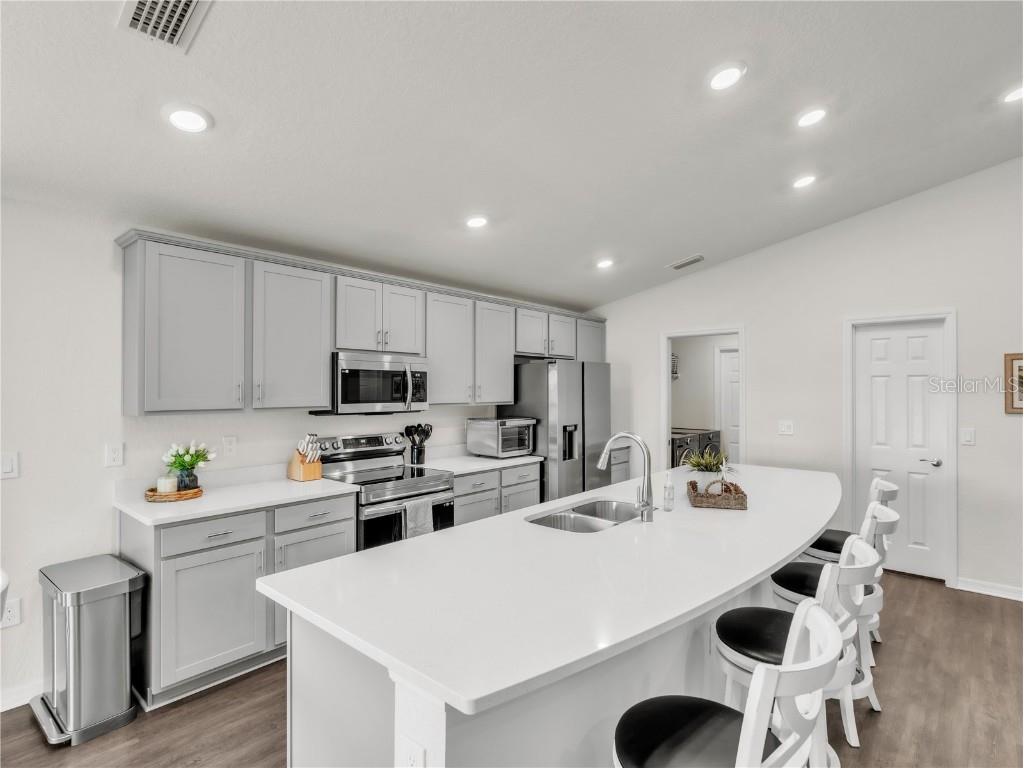 16519 66th Lane E Parrish FL 34219 A4666926 image5