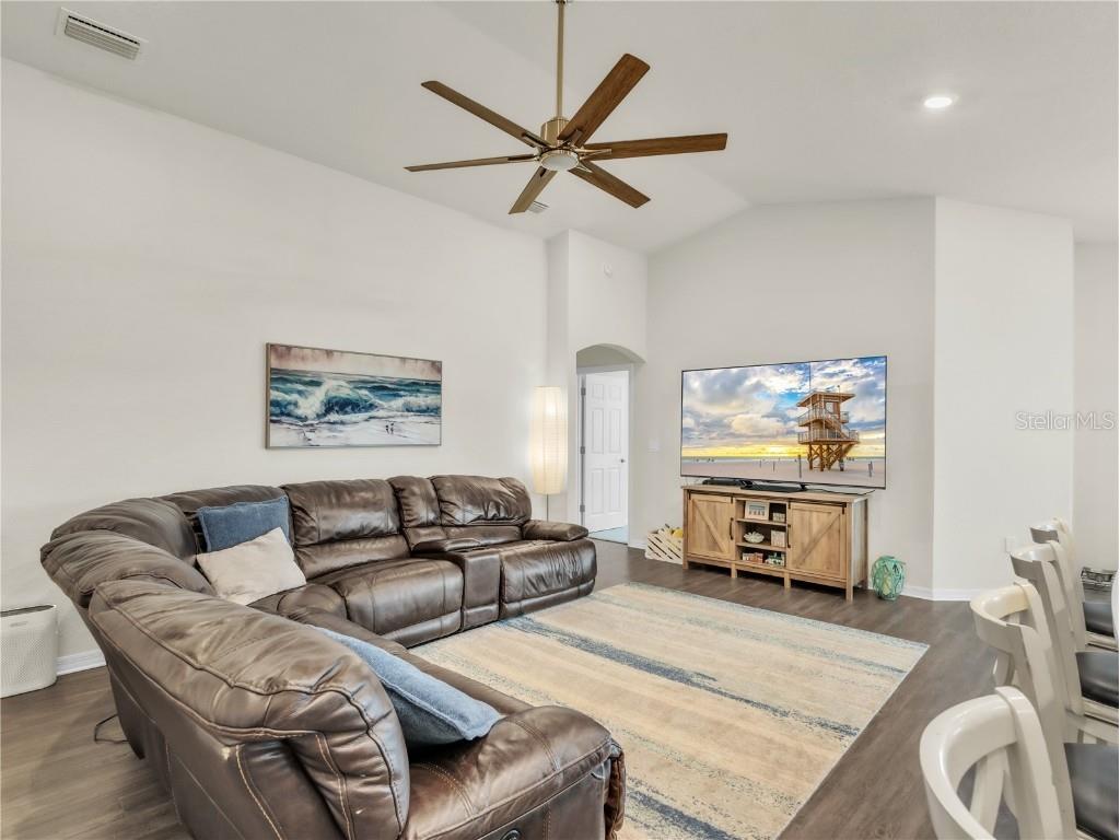 16519 66th Lane E Parrish FL 34219 A4666926 image7