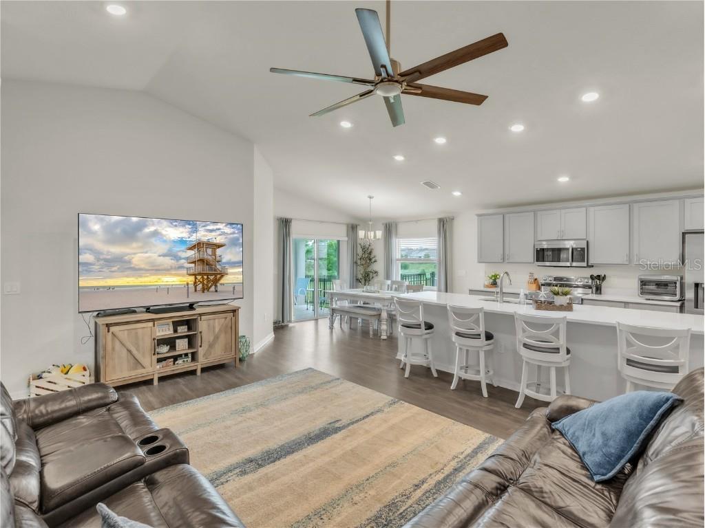 16519 66th Lane E Parrish FL 34219 A4666926 image8