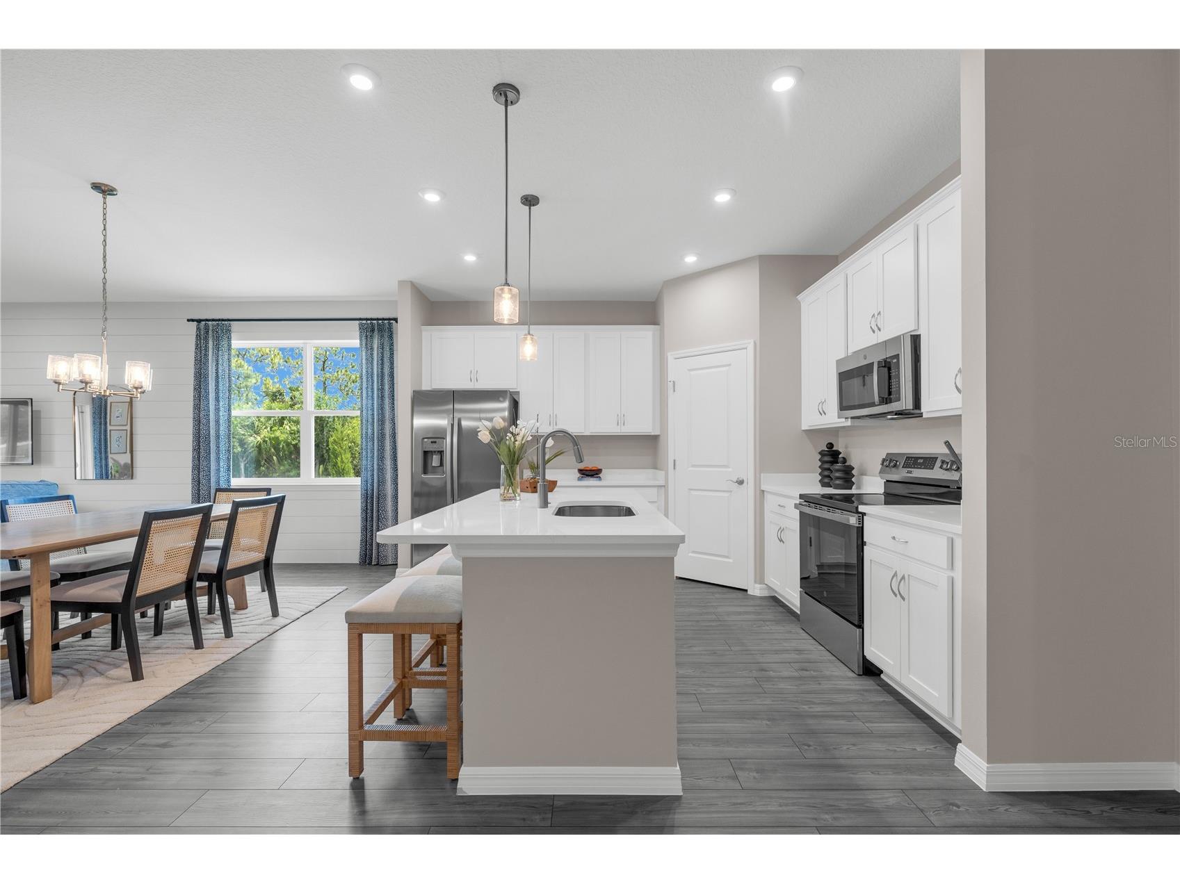 1652 Blue Lagoon Circle Mascotte FL 34753 O6376199 image6