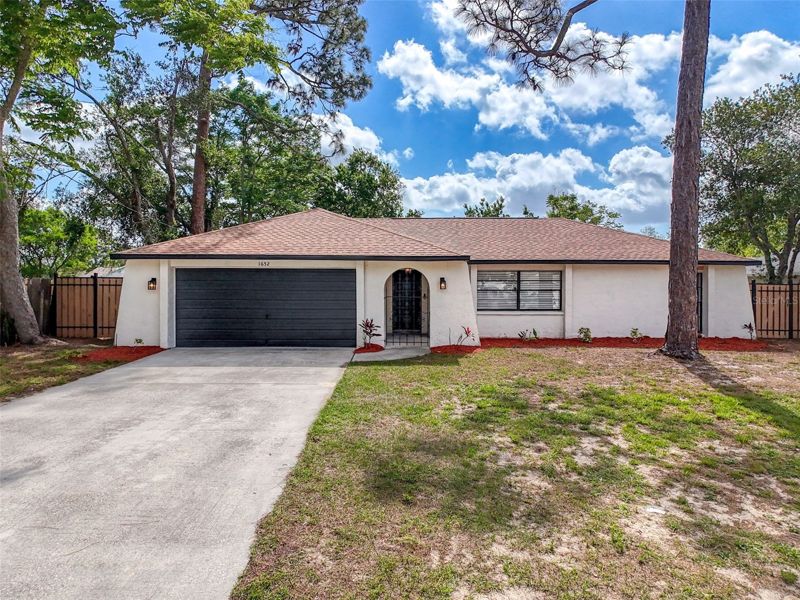1652 Larkin Road Spring Hill FL 34608 W7882457 image2