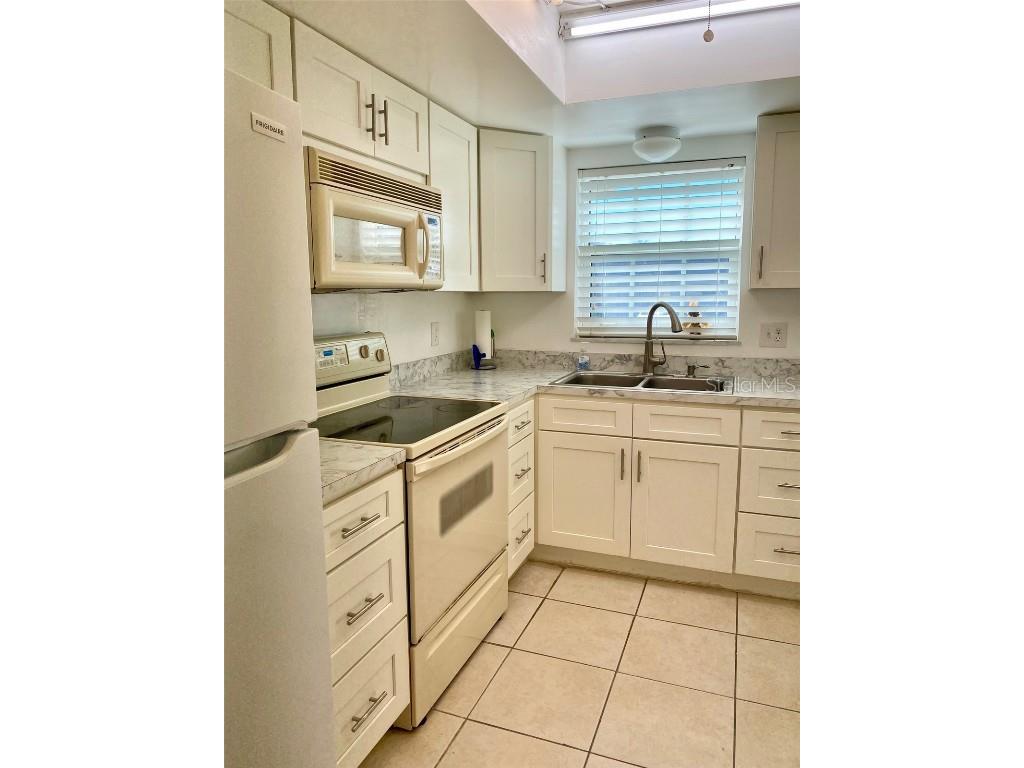 1652 S Lake Avenue #2 Clearwater FL 33756 TB8344009 image3