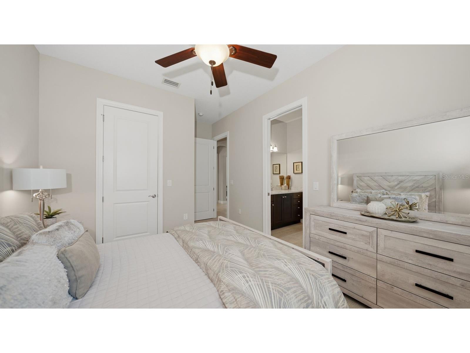 16525 Hillside Circle Lakewood Ranch FL 34202 A4699636 image39