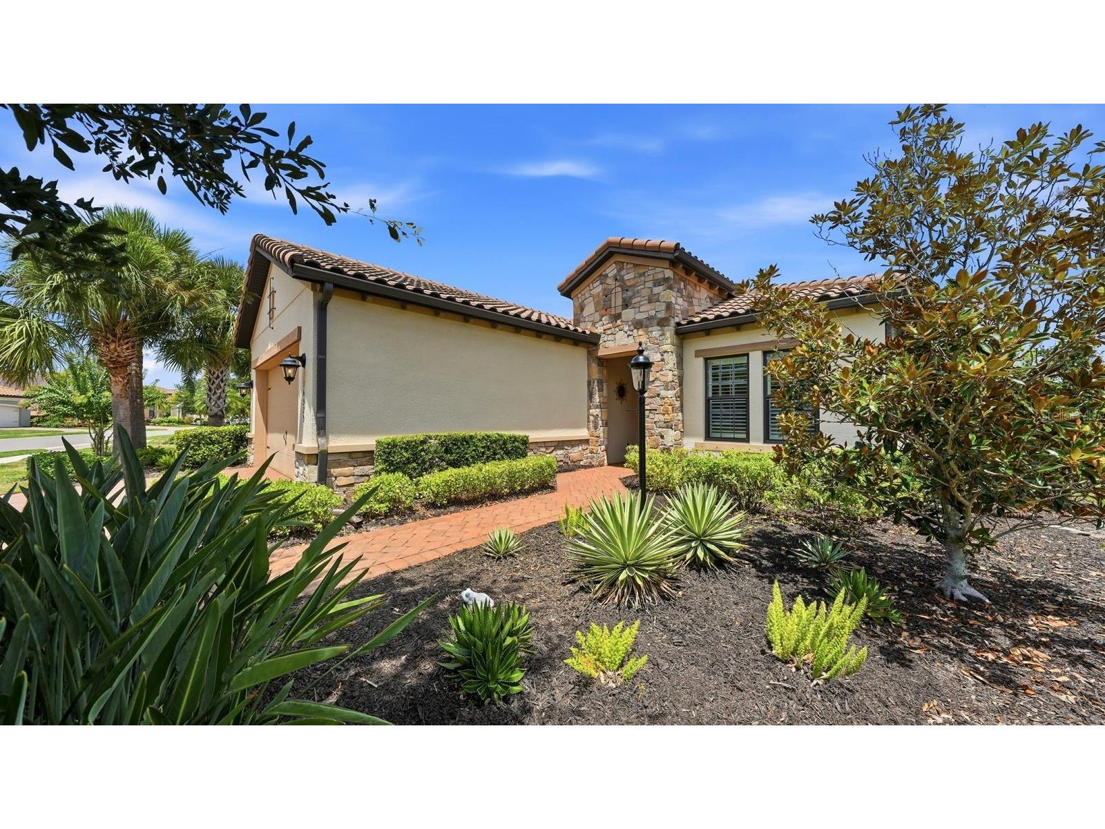 16525 Hillside Circle Lakewood Ranch FL 34202 A4699636 image7
