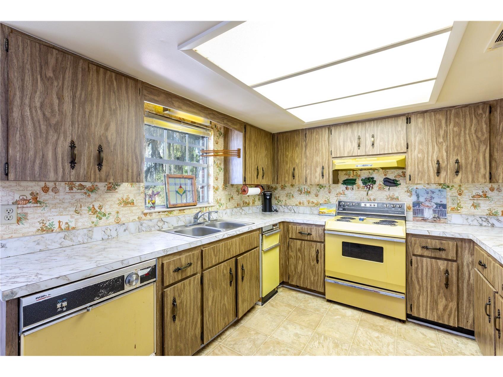 16529 Orange Avenue Umatilla FL 32784 GC538307 image6