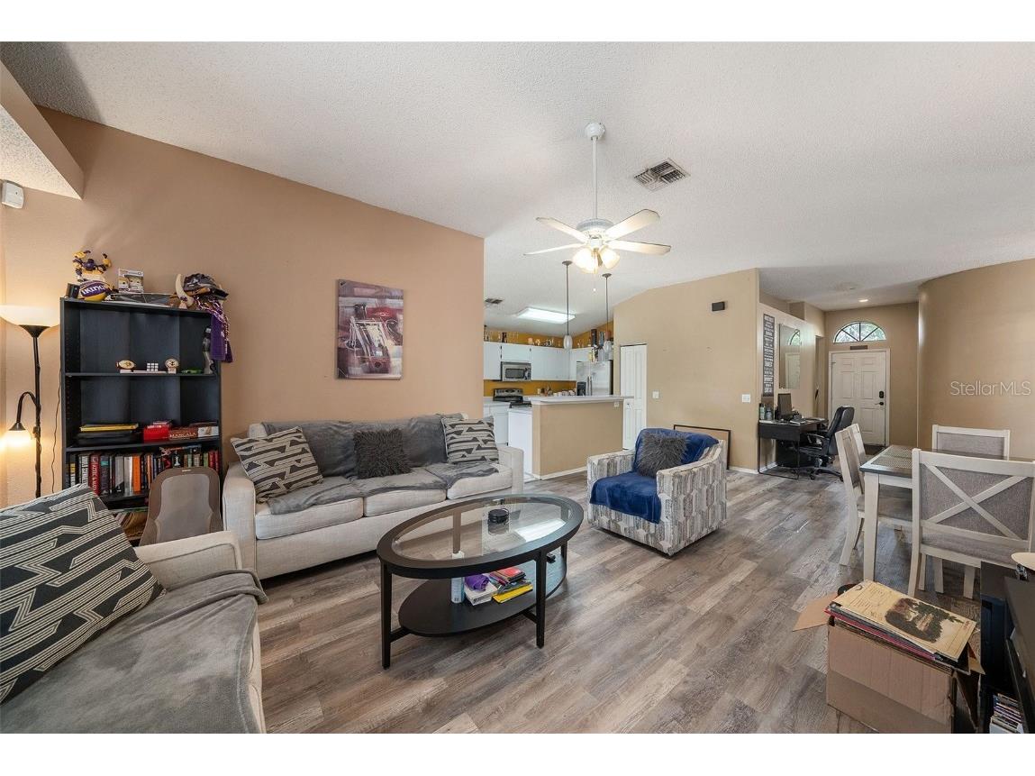 1653 Portsmouth Lake Drive Brandon FL 33511 TB8453912 image7